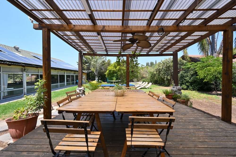 נגה אירוח כפרי - מעלה גמלא - חצר